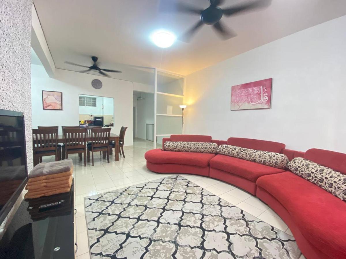 Homestay Juta Mines Seri Kembangan Balakong Serdang Lama エクステリア 写真
